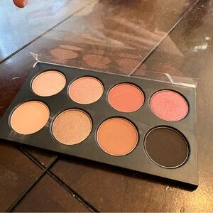 MAC Travel Exclusive Eyeshadow Palette 18K Rose Gold